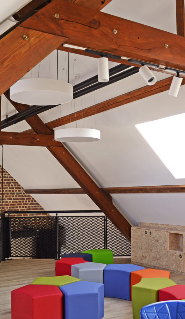 Ecole Haren-Aménagement intérieur coin repos