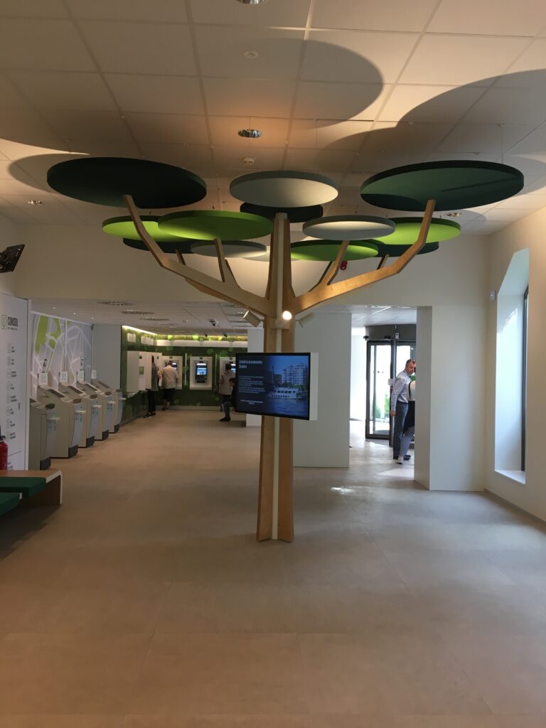 Agence bancaire Liège - arbres